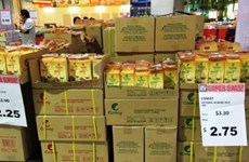 Le riz vietnamien présent sur les rayons des supermarchés singapouriens