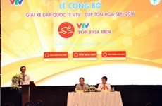 Seize équipes cyclistes à la Coupe VTV-Hoa Sen 2016