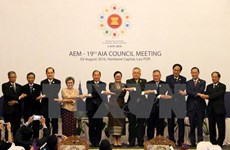 Le Vietnam assiste à des réunions sur le commerce et l'investissement de l'ASEAN