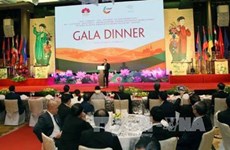 Dîner de gala en l’honneur des participants aux grands événements en cours à Hanoï