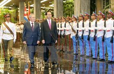Le président Tran Dai Quang effectue une visite officielle à Cuba