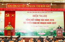 Le PM invite l'Académie des sciences sociales du Vietnam à résoudre les problèmes sociaux 