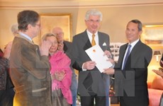Un citoyen belge poursuit son rôle de consul honoraire du Vietnam 