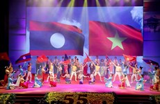 Célébration des anniversaires des relations Vietnam-Laos à Hanoï