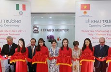 Inauguration d'un centre de technologies des chaussures Vietnam-Italie
