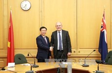 Le vice-Premier ministre Vuong Dinh Hue en visite officielle en Nouvelle-Zélande