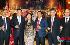 Le 52ème anniversaire de la Fête nationale de Singapour célébré à Hanoi
