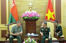 Les armées du Vietnam et de Biélorussie coopèrent dans le secteur des communications