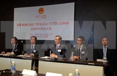 Conférence de la promotion de l'investissement financier du Japon au Vietnam