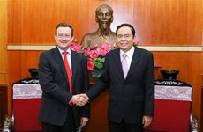 L’ambassadeur de France au Vietnam reçu par Tran Thanh Man