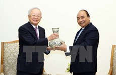 Le Premier ministre Nguyen Xuan Phuc reçoit le président du groupe sud-coréen CJ