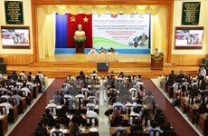 Colloque sur le développement durable du tourisme vietnamien à An Giang