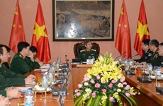 Une délégation de jeunes officiers chinois en visite au Vietnam