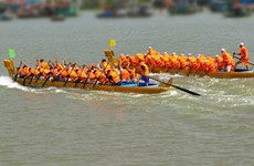 Hanoï accueillera le premier festival de courses de bateaux-dragons