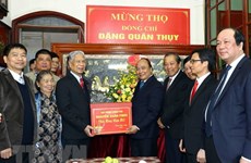 Les permanenciers du gouvernement souhaitent longévité au général Dang Quan Thuy