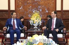 Le président Tran Dai Quang reçoit l'ambassadeur des Émirats arabes unis au Vietnam