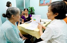 Aide japonaise dans les soins de santé aux personnes âgées