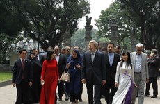Le président de l'Assemblée consultative islamique d'Iran visite Hanoi