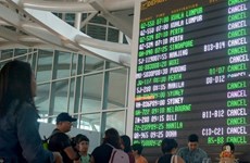 Eruption volcanique à Bali: l'aéroport rouvert après une brève fermeture
