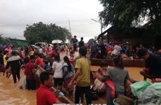 Effondrement de barrage : aides vietnamiennes accordées aux sinistrés laotiens