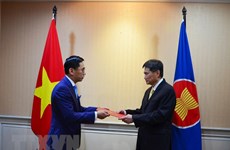 Le Vietnam est prêt à coopérer pour développer la Communauté de l’ASEAN