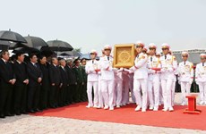 Cérémonie d’enterrement de l’ancien secrétaire général Do Muoi