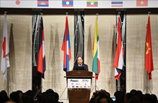 Le PM Nguyen Xuan Phuc participe à un forum d’affaires Mékong-Japon