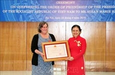 L’Ordre d’amitié à une Américaine au chevet des victimes vietnamiennes de la dioxine