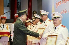 La coopération entre les forces de police consolide la solidarité spéciale Vietnam – Laos