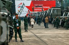 Le premier Salon international de la défense du Vietnam s'est tenu à Hanoï