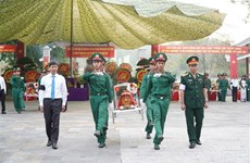 Tay Ninh : cérémonie d’inhumation des restes de 56 soldats tombés au Cambodge