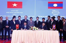 Signature d’un nouvel accord commercial Vietnam-Laos