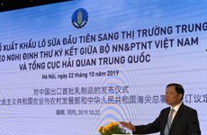 Le Vietnam exporte un premier lot de produits laitiers en Chine