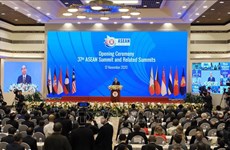 Ouverture du 37e Sommet de l'ASEAN à Hanoï
