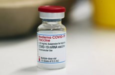 Les États-Unis envoient deux millions de doses de vaccin Moderna au Vietnam 