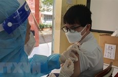 Binh Duong commence à vacciner les mineurs âgés de 12 à 17 ans contre le COVID-19
