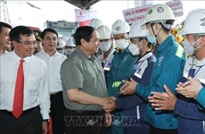 Le PM assiste à l'inauguration de la centrale thermique de Sông Hâu 1