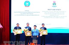 Vietnam et Laos coopèrent dans la formation des responsables syndicaux