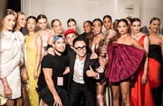 Le styliste Cong Tri présent à la New York Fashion Week