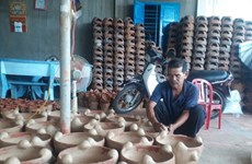 Le village de poterie de Binh Duc
