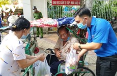 Des «magasins à zéro dông» pour les personnes déshéritées à Cân Tho