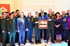 Hommage aux anciens experts militaires ayant assisté le Vietnam pendant la lutte pour l’indépendance