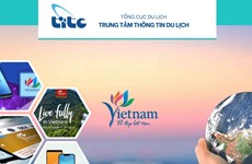 Présentation d'un document sur la transformation numérique du tourisme au Vietnam