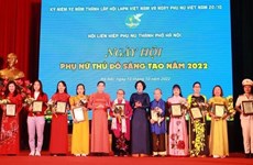 Mise à l’honneur de 10 femmes hanoïennes exemplaires de l'année 2022  