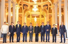 Le roi du Cambodge rencontre les dirigeants des pays de l'ASEAN 