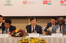 Les entreprises sont le moteur de la croissance, selon le vice-PM Trinh Dinh Dung