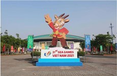 SEA Games 31 : les fans affluent au stade Viet Tri pour encourager l'équipe vietnamienne 