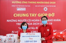 COVID-19 : Aides en faveur de milliers de personnes en situation difficile à Hanoï