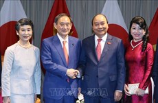 La presse du Japon salue la visite officielle du PM  Suga Yoshihide au Vietnam
