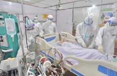 Hôpital de campagne de traitement des patients de Covid-19 de Hanoi 